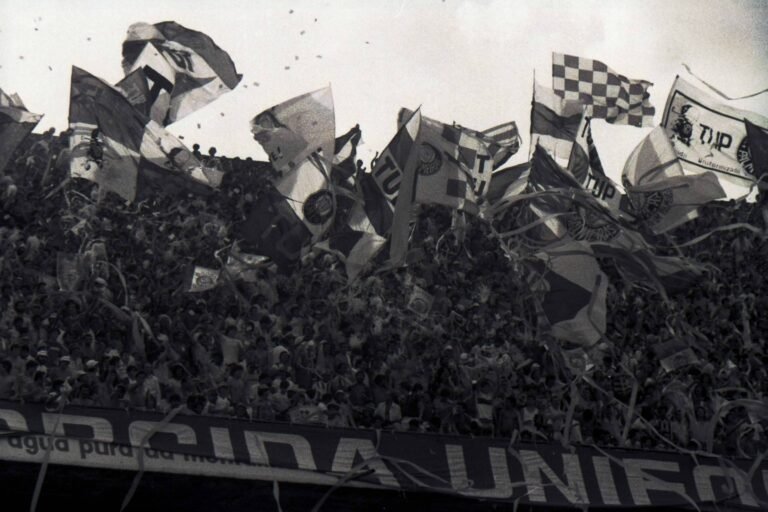 Futebol 2020 x Futebol 1980 – 26/04/2026 – O Mundo É uma Bola