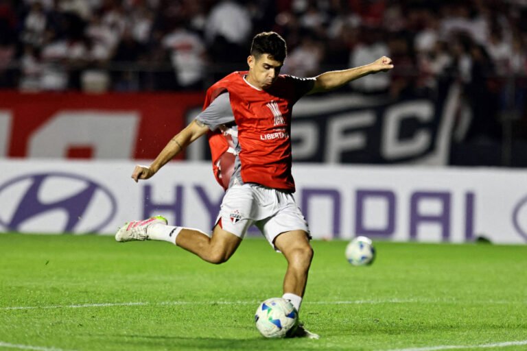Oscar, do São Paulo, anuncia aposentadoria aos 34 anos – 04/04/2026 – Esporte