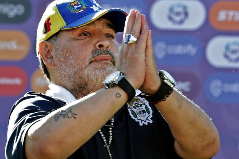 Começa novo julgamento sobre morte de Maradona – 14/04/2026 – Esporte