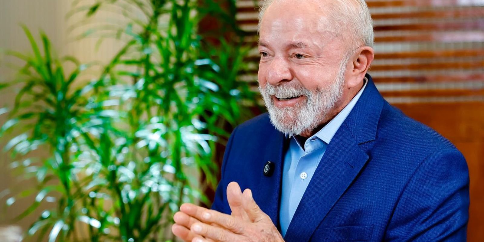 Na Espanha, Lula pede trabalho global pela democracia e fim de guerras