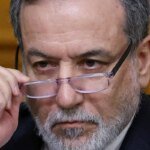 Irã confirma pausa em ataques e trânsito seguro no Estreito de Ormuz