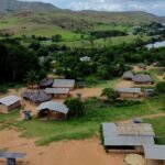 Cacique indígena usa literatura para exaltar povos originários