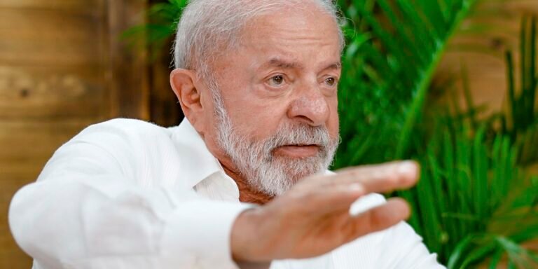 Lula defende PIX em resposta a críticas dos EUA ao método de pagamento
