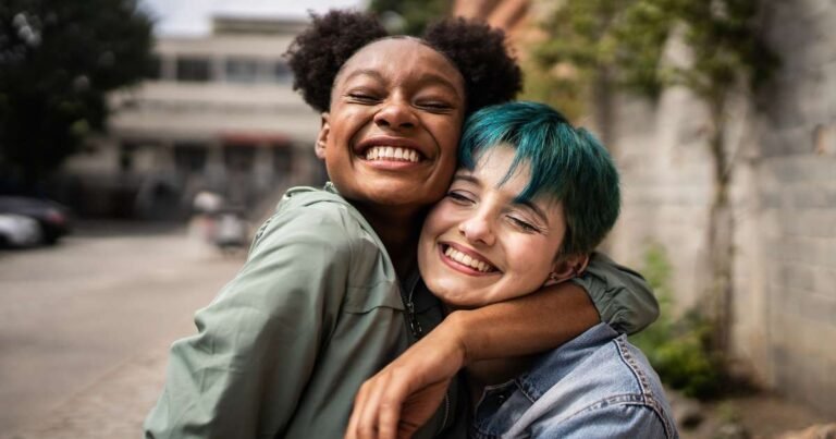 Amizades fortes podem literalmente retardar o envelhecimento em nível celular