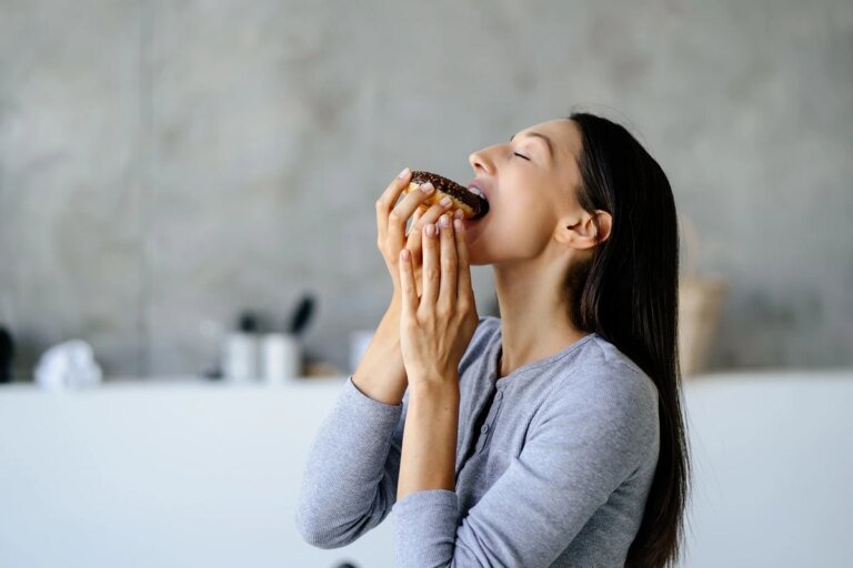 Muita vontade de doce? Nutricionistas explicam por que isso acontece