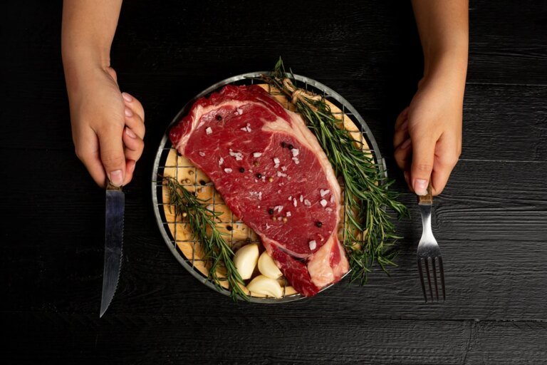Tipo sanguíneo influencia preferência alimentar? Nutricionista explica