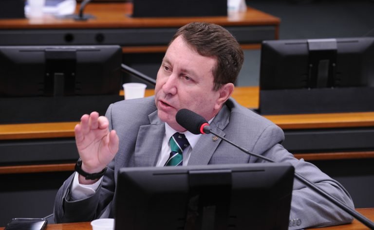 Comissão aprova projeto que amplia acessibilidade digital de pessoas com deficiência – Notícias