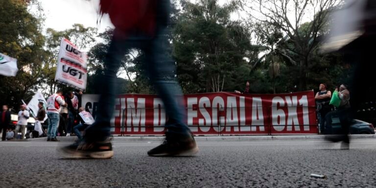 Fim da escala 6x1: governo concorda com tramitação de PECs, diz Motta