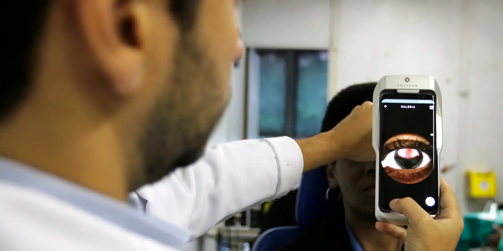 Abril Marrom faz alerta para saúde ocular