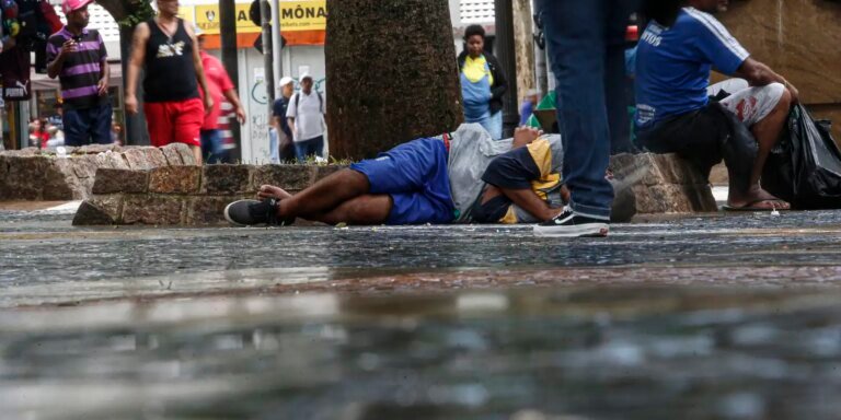 IBGE fará primeiro censo nacional da população em situação de rua