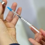 Butantan procura voluntários para teste de vacina da gripe para idosos