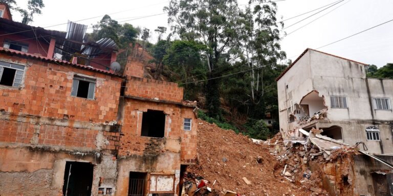 Chuvas: Governo Federal inicia pagamento do Auxílio Reconstrução em MG