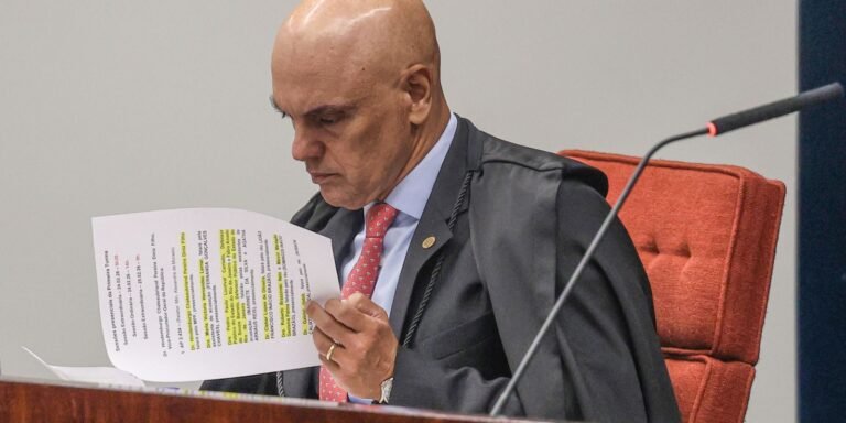 Moraes envia à PGR pedido para investigar recursos do filme Dark Horse