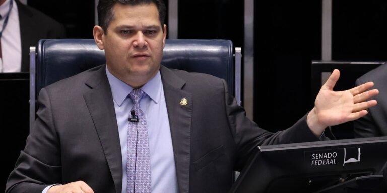 Davi Alcolumbre promulga Lei da Dosimetria