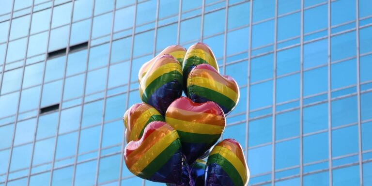 Brasil perde quase R$ 100 bi devido ao preconceito com pessoas LGBT+