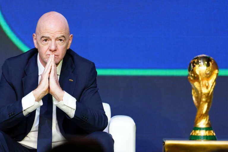 Extracampo domina noticiário a um mês da Copa do Mundo – 10/05/2026 – Esporte