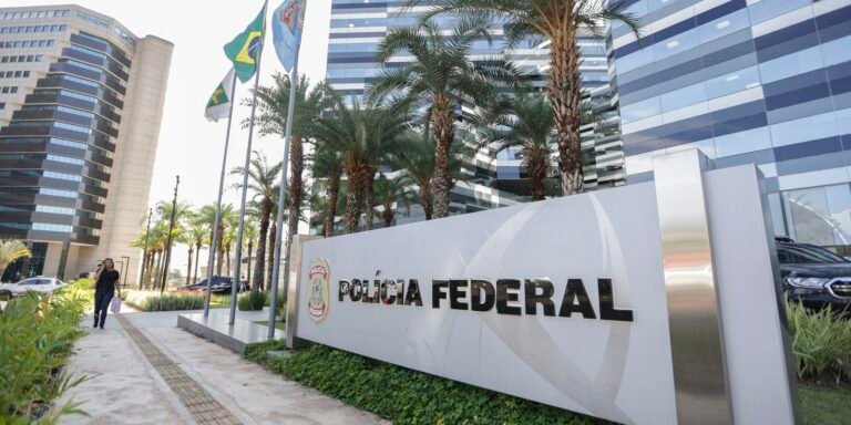 PF prende chileno por suspeita de injúria racial e homofobia em voo