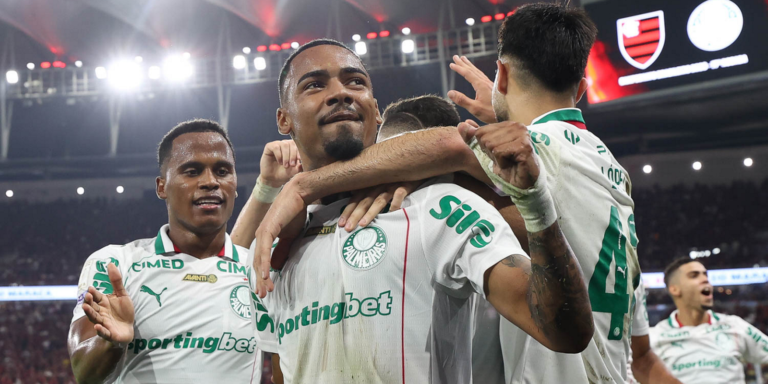 Brasileirão tem Palmeiras mais líder do que nunca e jogo nesta segunda