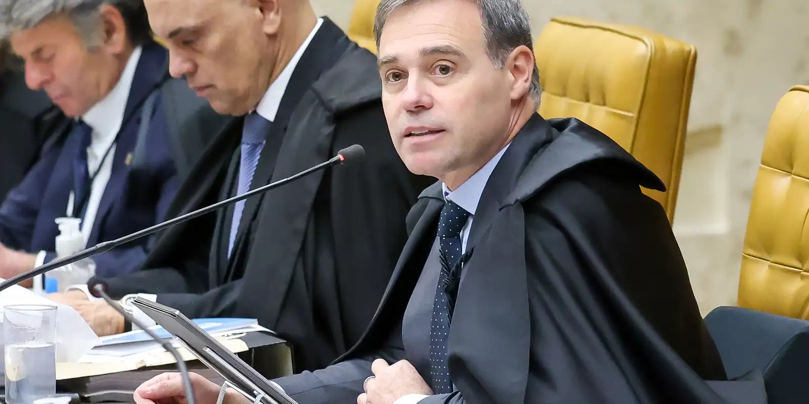 Mendonça decide manter Vorcaro preso na Superintendência da PF