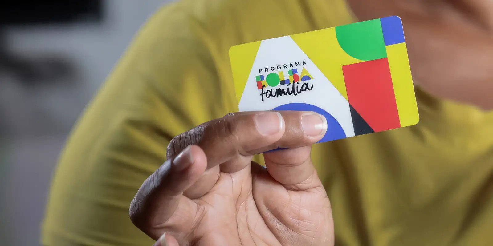 Bolsa Família eleva taxa de emprego e diminui mortalidade, diz estudo