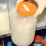 Doação de leite materno é essencial para salvar bebês prematuros