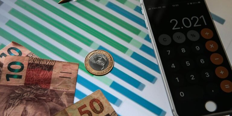 Educador financeiro ensina como manter o equilíbrio das contas