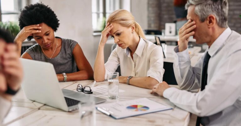 O maior fator de estresse no trabalho tem uma solução simples