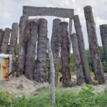 Justiça manda demolir muro de 570 metros em praia no sul da Bahia