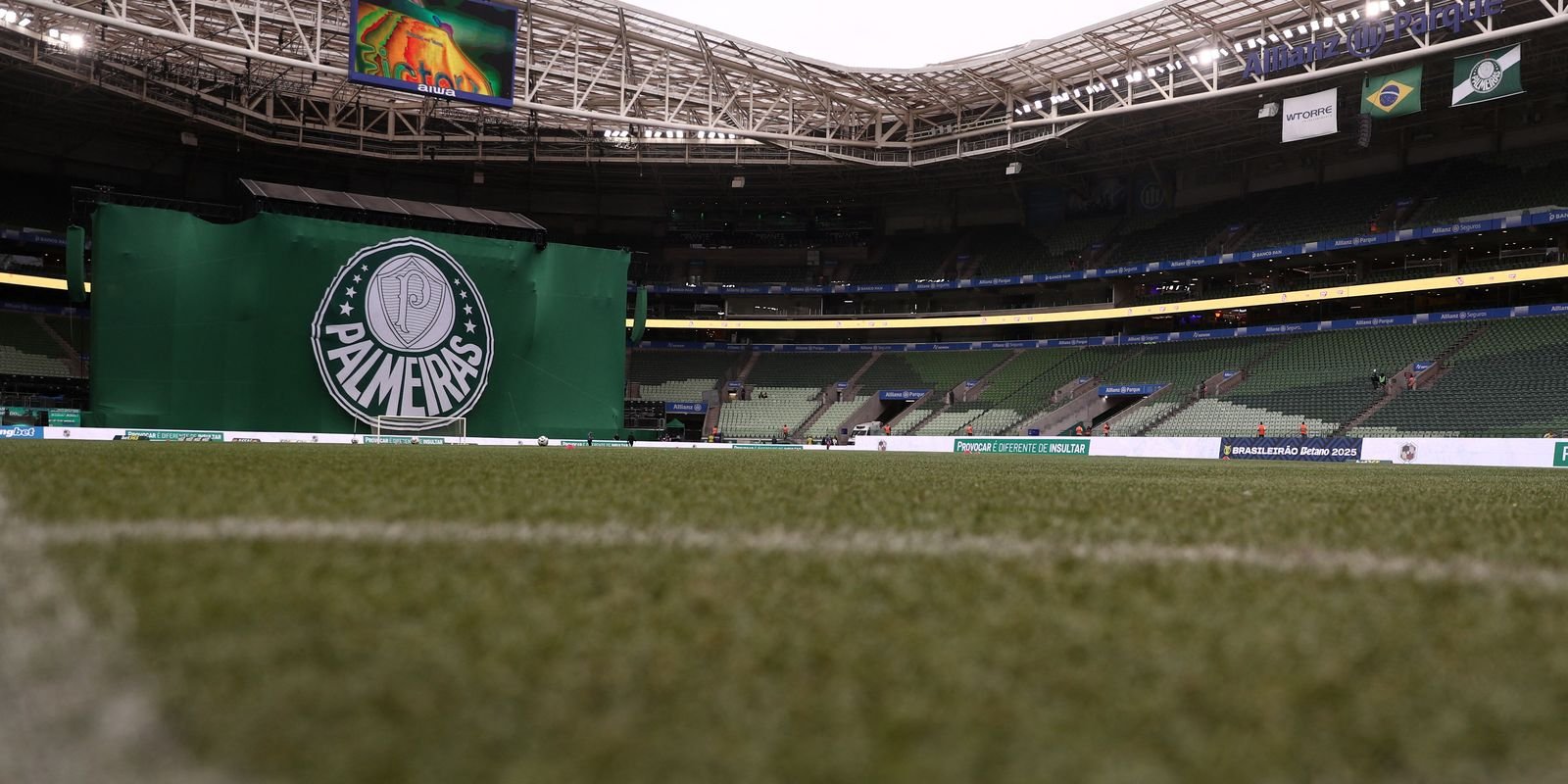 Brasileirão tem Palmeiras líder e Flamengo buscando se aproximar