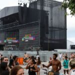 Bombeiros fazem vistoria final para show de Shakira em Copacabana