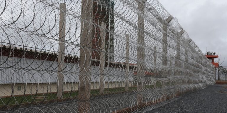 Penitenciária de Campo Grande adota padrão de segurança máxima