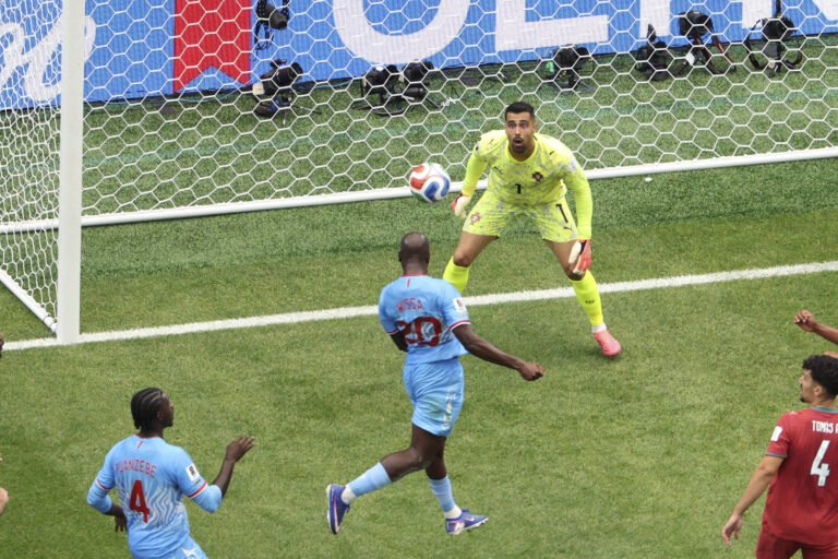 Quem é Yoane Wissa, autor do 1º gol do Congo em Copas – 17/06/2026 – Esporte