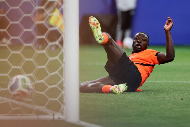 Copa: Brian Brobbey faz 2 gols na Suécia em 17 minutos – 20/06/2026 – Esporte