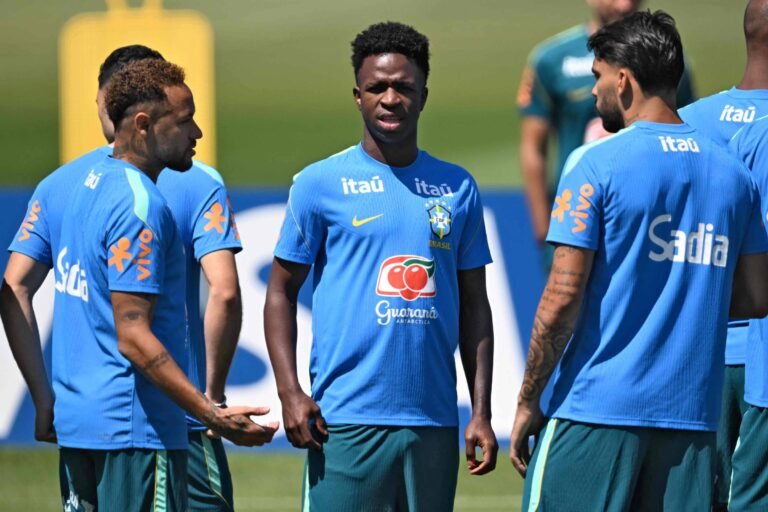 Ancelotti poupa sete titulares em treino com Neymar – 21/06/2026 – Esporte