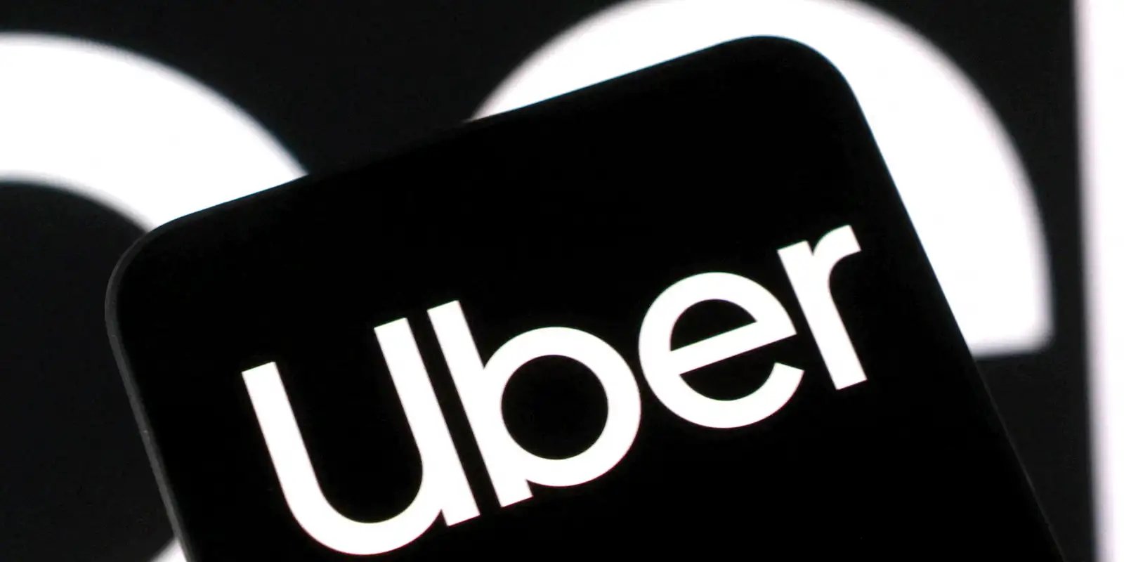 STF retoma julgamento sobre vínculo entre apps e trabalhadores
