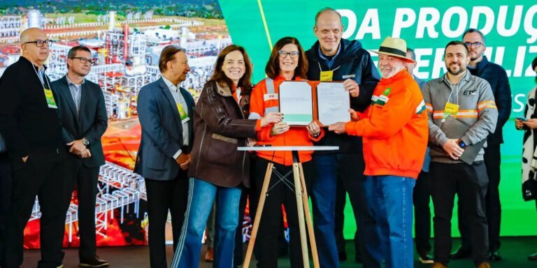 Obras de fábrica de fertilizantes da Petrobras serão retomadas no MS