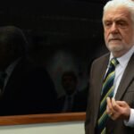 Jacques Wagner deixa liderança do governo no Senado Federal