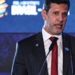 Ministro celebra queda do analfabetismo no país e fala em erradicação