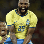 Seleção embarca para disputa da Copa na noite desta segunda