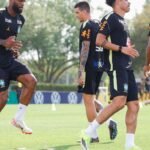 Brasil enfrenta a Escócia pela última rodada da fase de grupos