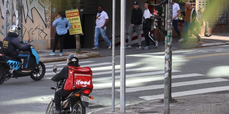 Liminar obriga INSS e iFood a atenderem entregadores acidentados
