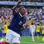 Governos de França e Paraguai condenam falas racistas contra Mbappé
