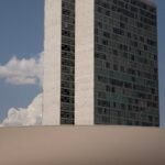 Congresso adia sessão e votações devem ficar para depois do recesso