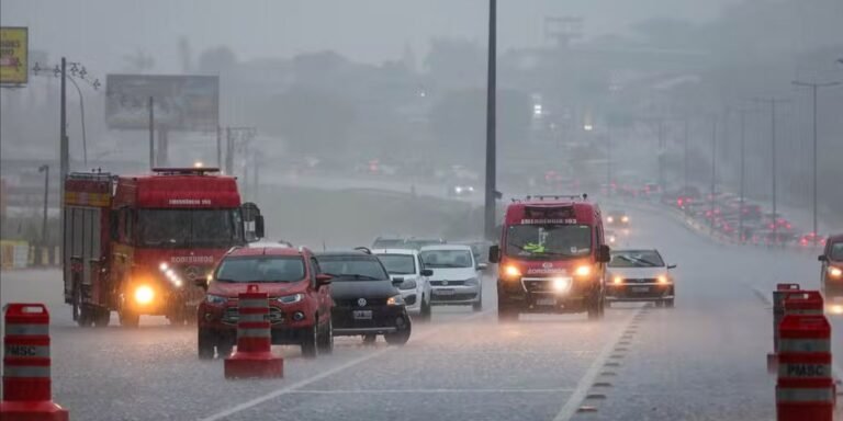Inmet emite alerta de grande perigo para acumulados de chuva no RS