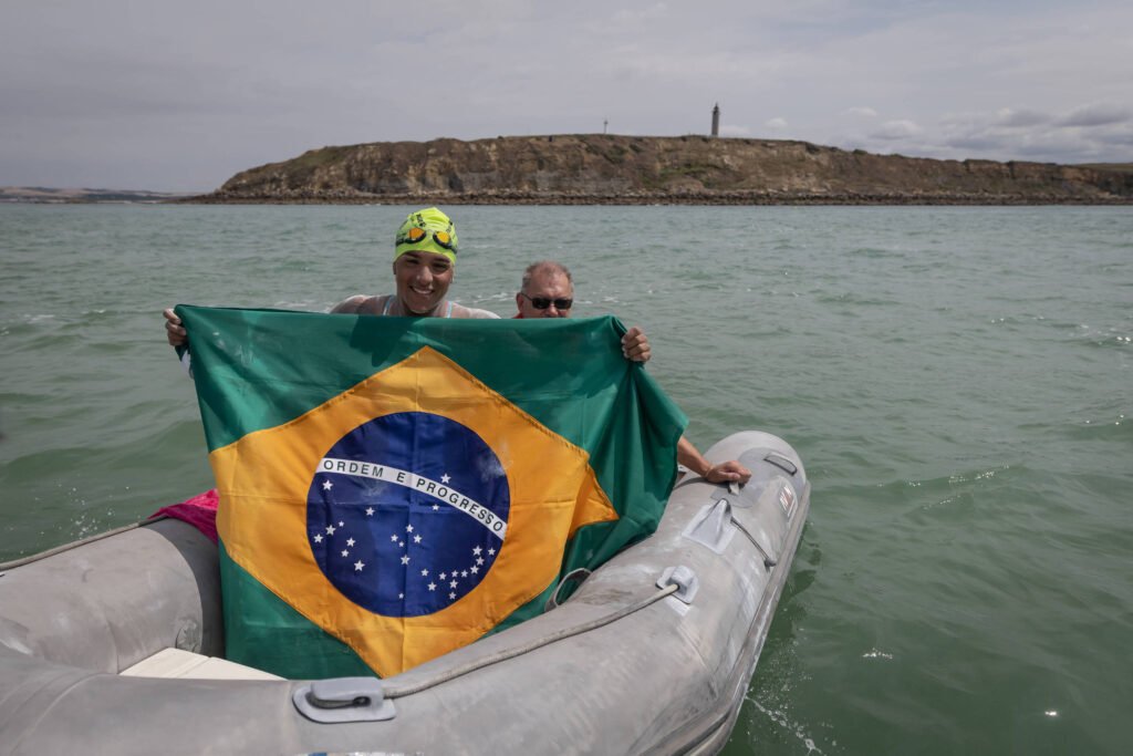 Canal da Mancha: Ana Marcela bate recorde sul-americano – 22/07/2026 – Esporte