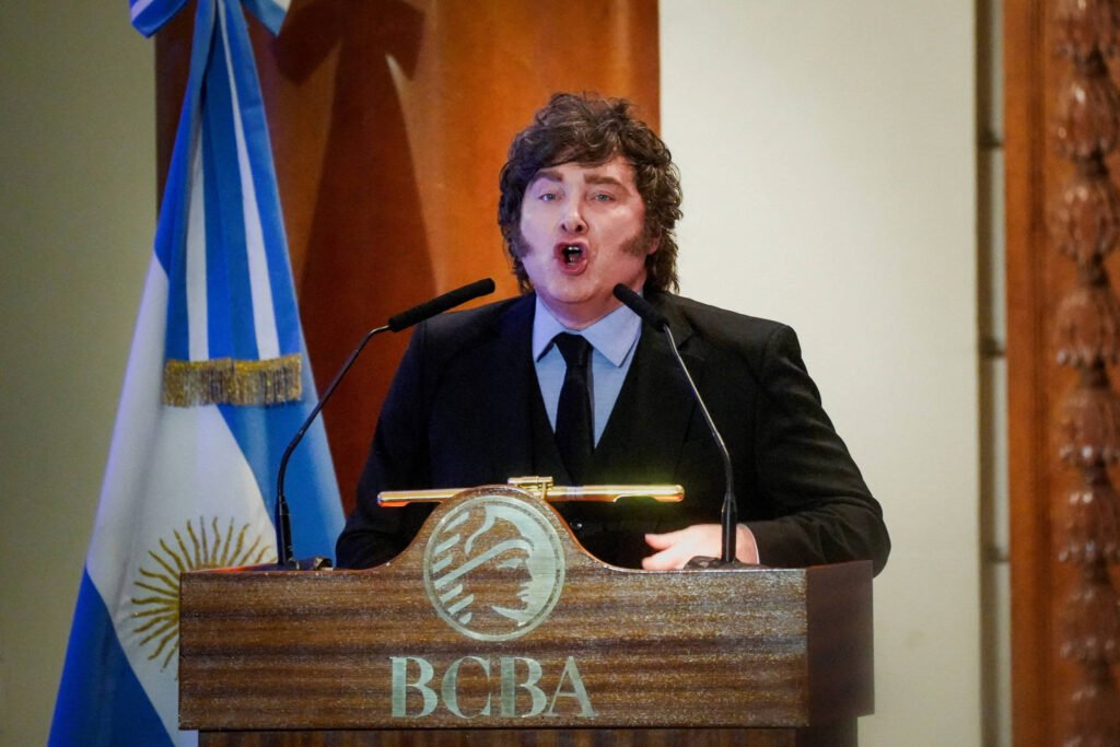 Milei vê onda anti-Argentina como ataque da esquerda – 22/07/2026 – Esporte