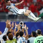 Argentina vira sobre Egito e avança às quartas da Copa
