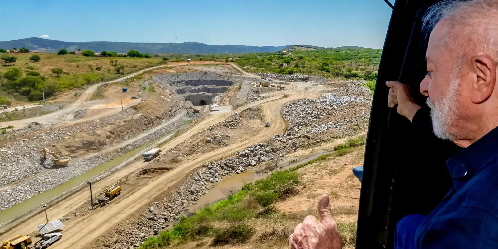 Lula inaugura dois novos trechos da Ferrovia Transnordestina no Ceará