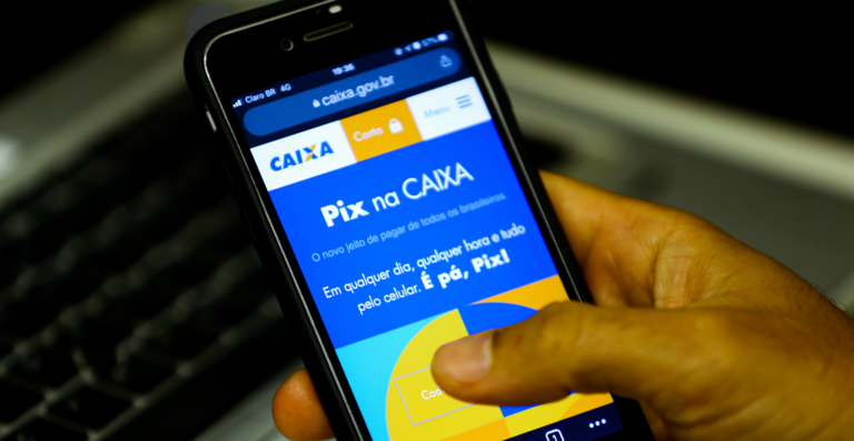 500 mil podem ficar de fora por falta de Pix CPF