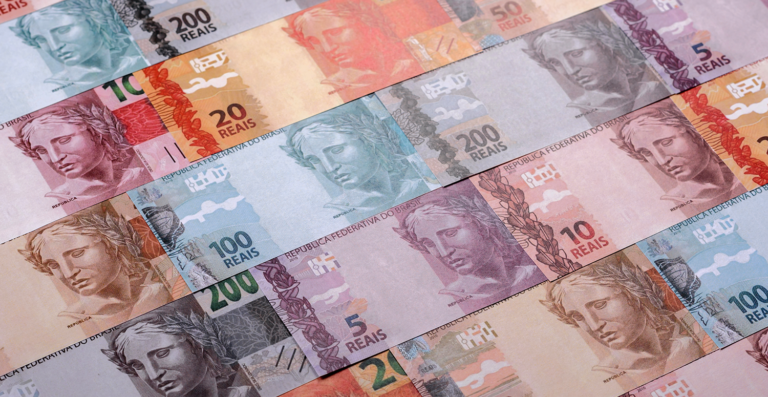 Receita paga cashback de até R$ 1 mil nesta quarta (15)
